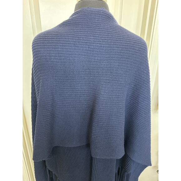 Chico’s Fringe Capelet Ruana Covering Wrap Navy Blue Knit Sz L / XL Office Boho - Picture 9 of 15